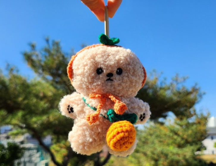 Cute Fluffy Puppy Plush Keychain with Tangerine Hat & Bag, Soft Bichon Dog Stuffed Animal Keyring (beige)