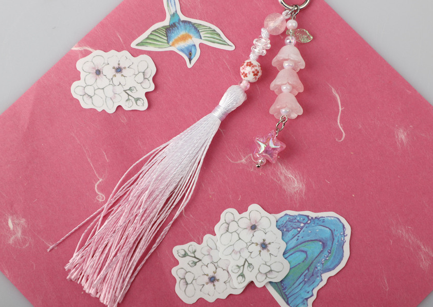 Korean Traditional Norigae Keyring Handmade Tassel Bag Charm with Flower Beads Good Luck Gift (pink)