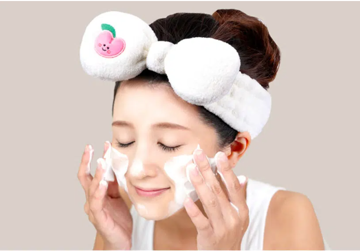 bomramtrove Korean Jeju Carrot Face Mask Sheet- 14 Pack Brightening Hydrating Facial Masks